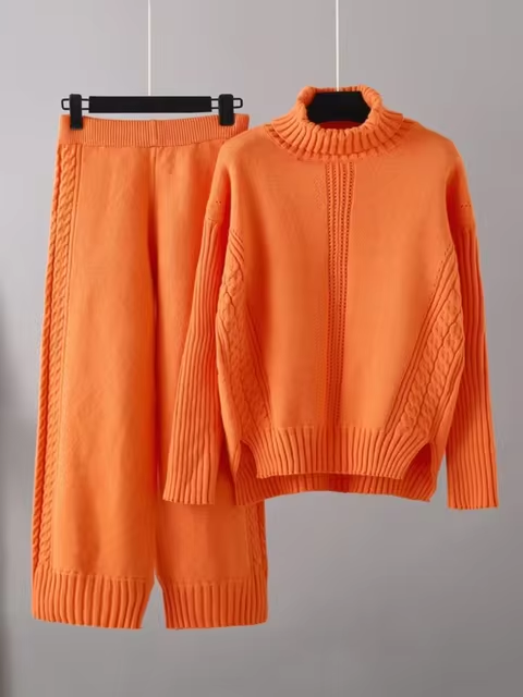 Scarlett™ - Stylish High-neck Pullover Sweater with Loose Pants Set